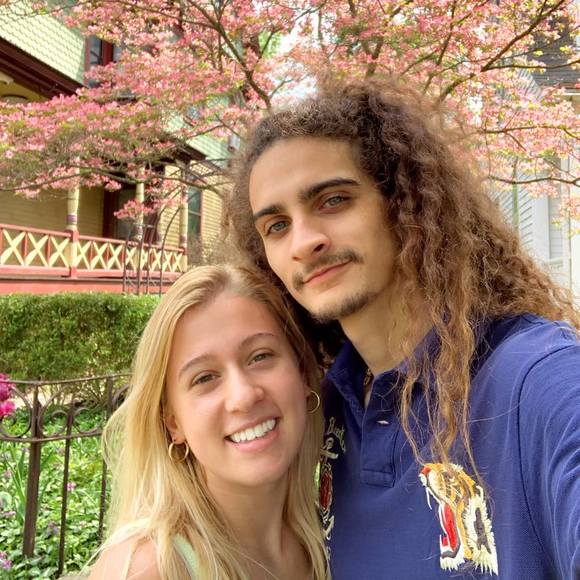 Meet your Posher, Julia - Picture 1 of 1